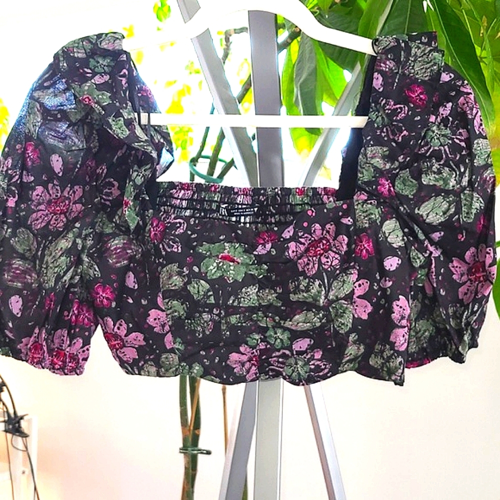 Top from zara new no tag